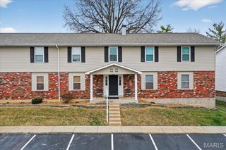 758 Delray Drive H, St Peters, MO 63376