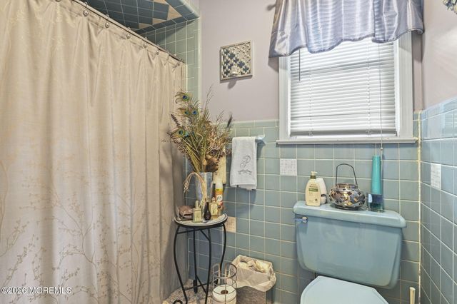 944 Leonardville Road, Leonardo, NJ 07737