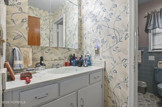 944 Leonardville Road, Leonardo, NJ 07737