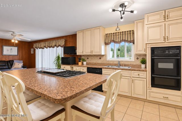 944 Leonardville Road, Leonardo, NJ 07737