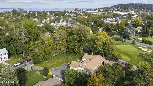 944 Leonardville Road, Leonardo, NJ 07737