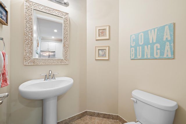 4673 MEDITERRANEAN Circle, Palm Beach Gardens, FL 33418