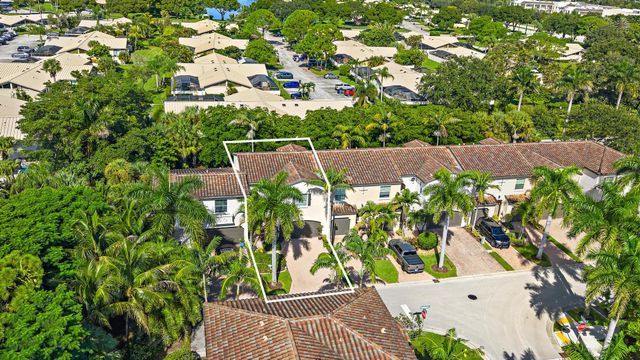 4673 MEDITERRANEAN Circle, Palm Beach Gardens, FL 33418