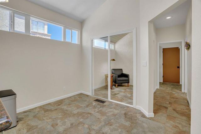 1952 Cherry Hills Dr, Discovery Bay, CA 94505