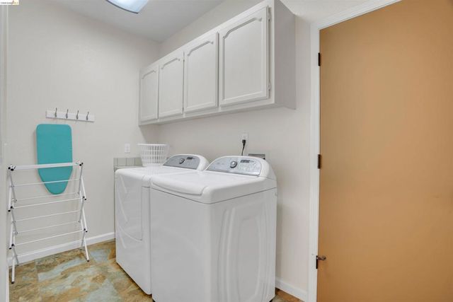 1952 Cherry Hills Dr, Discovery Bay, CA 94505