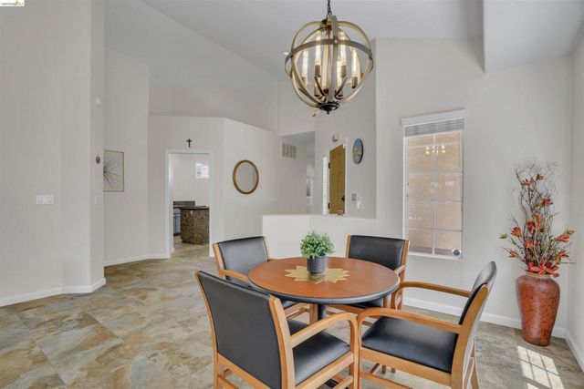1952 Cherry Hills Dr, Discovery Bay, CA 94505