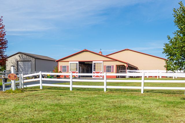 2601 N 3653rd Road, Sheridan, IL 60551