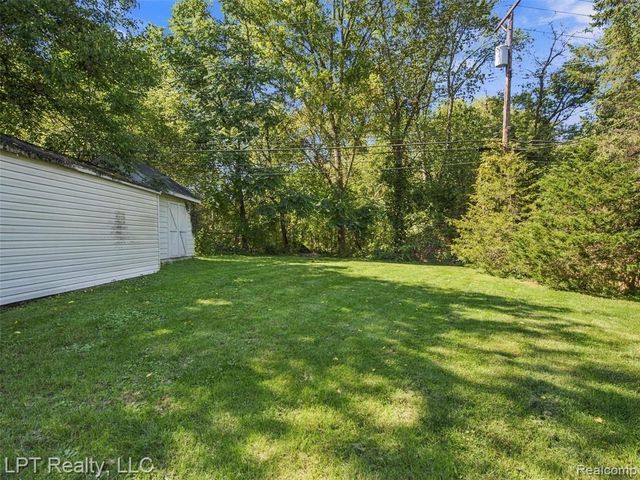 29915 Milford Road, New Hudson, MI 48165