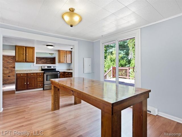 29915 Milford Road, New Hudson, MI 48165