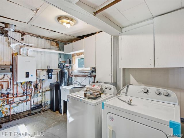29915 Milford Road, New Hudson, MI 48165