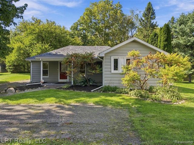 29915 Milford Road, New Hudson, MI 48165