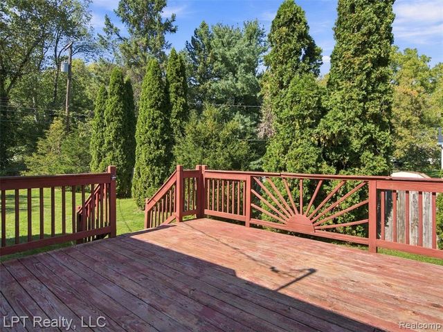 29915 Milford Road, New Hudson, MI 48165