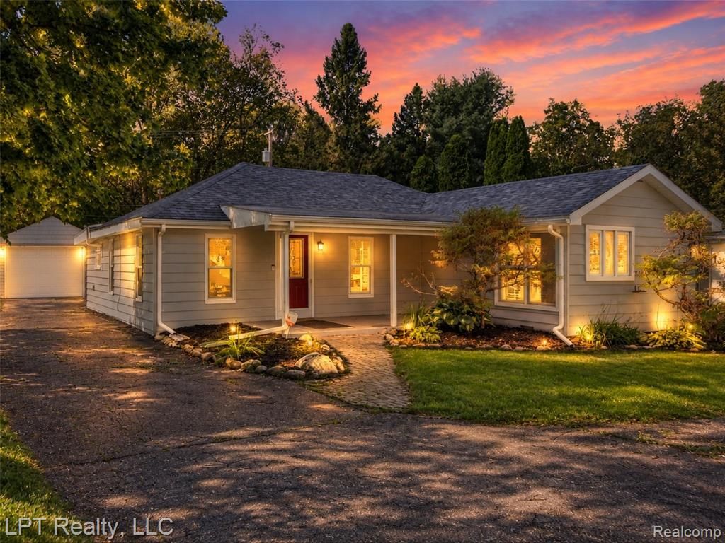29915 Milford Road, New Hudson, MI 48165