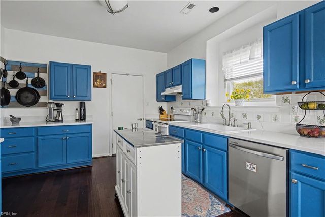 2400 Raynor CT, Virginia Beach, VA 23456