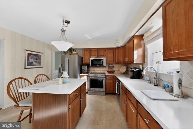 804 PLUMTRY DR, West Chester, PA 19382