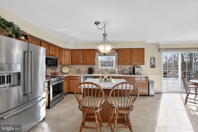 804 PLUMTRY DR, West Chester, PA 19382