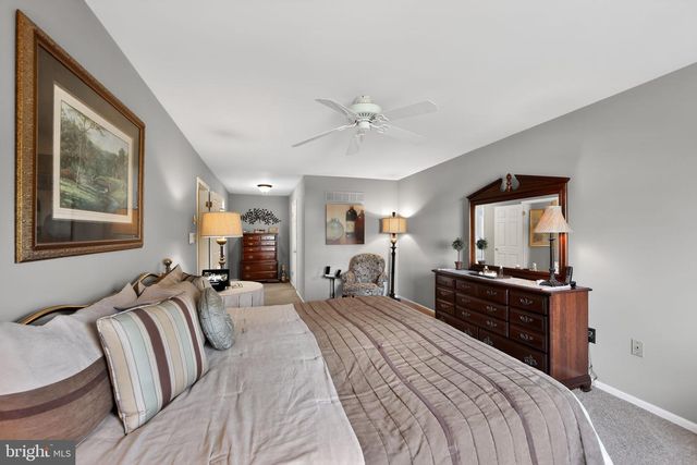 804 PLUMTRY DR, West Chester, PA 19382