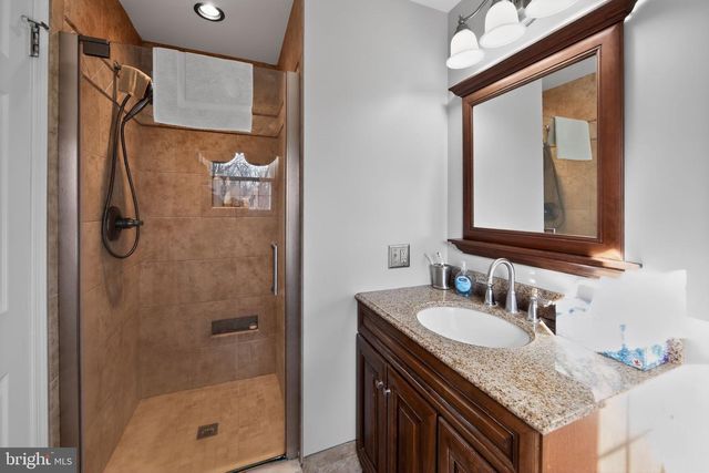 804 PLUMTRY DR, West Chester, PA 19382