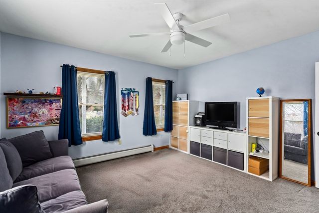 52 Williston Ave, Easthampton, MA 01027