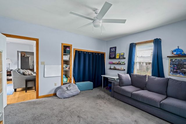 52 Williston Ave, Easthampton, MA 01027