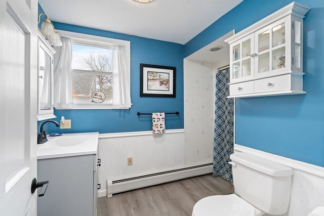 52 Williston Ave, Easthampton, MA 01027