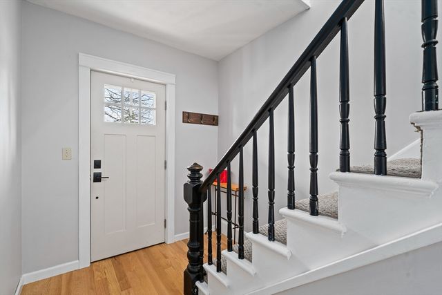 52 Williston Ave, Easthampton, MA 01027