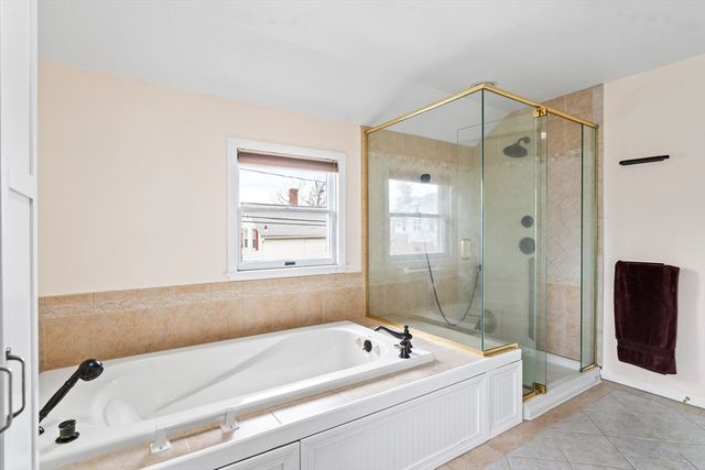 52 Williston Ave, Easthampton, MA 01027