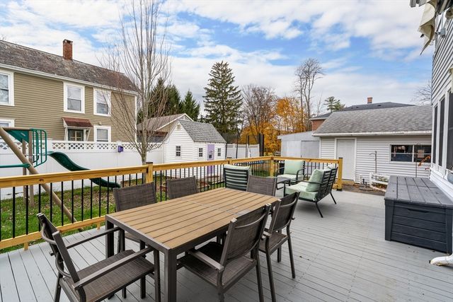 52 Williston Ave, Easthampton, MA 01027