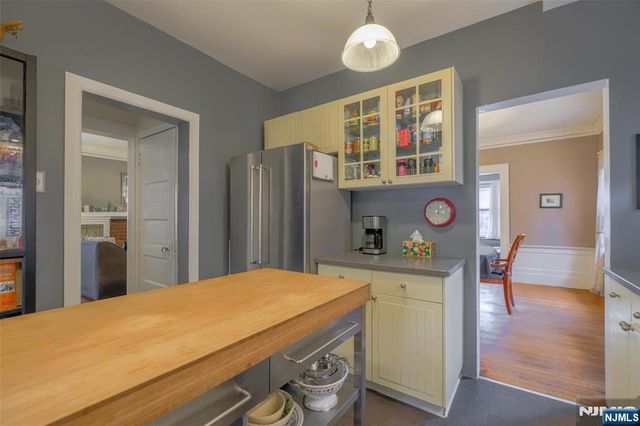 383 Park Avenue, Rutherford, NJ 07070