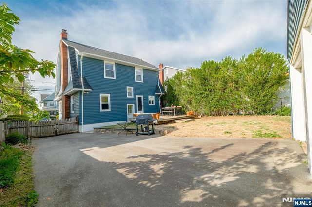 383 Park Avenue, Rutherford, NJ 07070