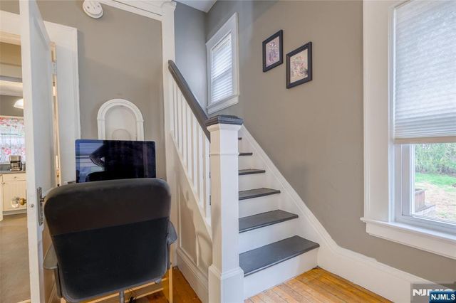 383 Park Avenue, Rutherford, NJ 07070