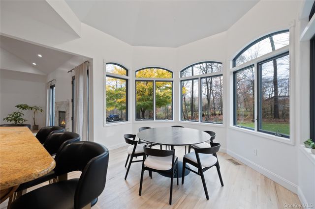 16 S De Baun Avenue, Airmont, NY 10901