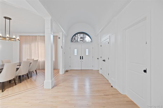 16 S De Baun Avenue, Airmont, NY 10901