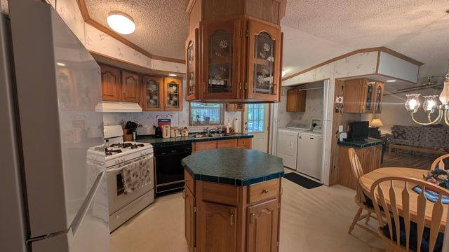 732 Concord Stage Rd Lot 9, Weare, NH 03281