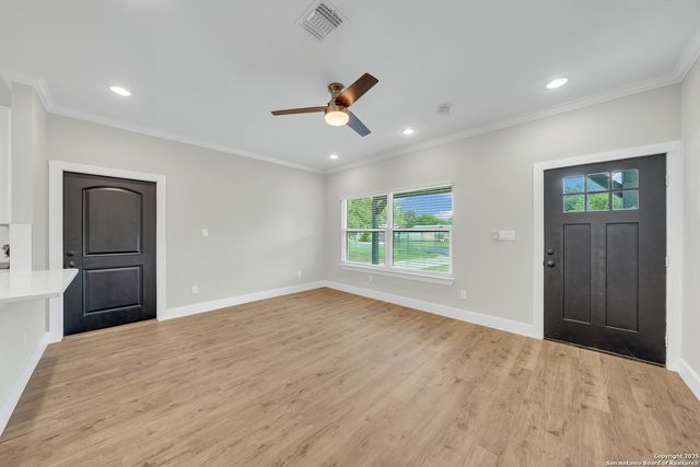 4130 Moana, San Antonio, TX 78218