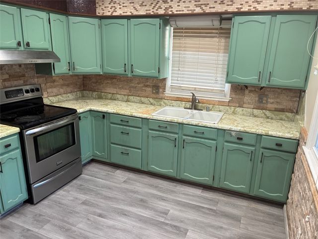 4106 53rd Street, Des Moines, IA 50310