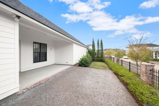 1222 Americana Blvd, Zachary, LA 70791