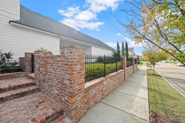 1222 Americana Blvd, Zachary, LA 70791