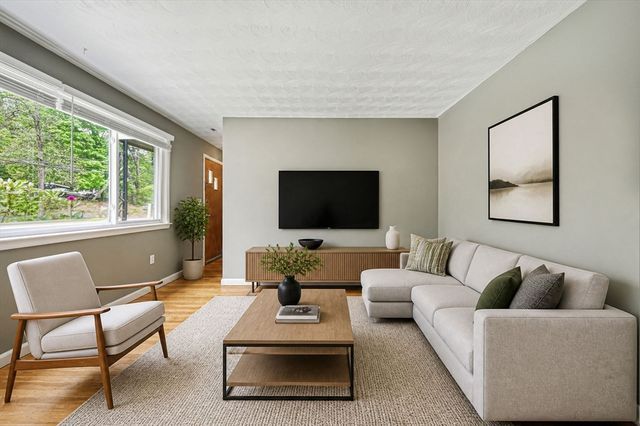 146 Acton Road, Chelmsford, MA 01824