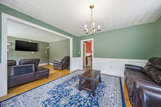 146 Acton Road, Chelmsford, MA 01824