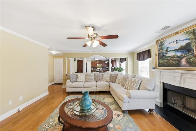 316 Caledonian Circle, Dallas, GA 30132