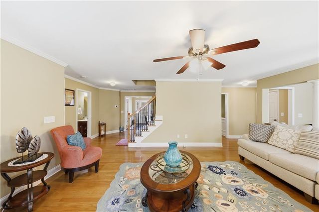 316 Caledonian Circle, Dallas, GA 30132