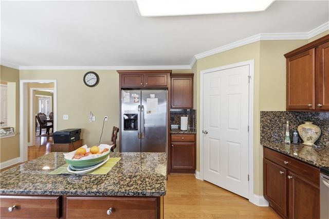 316 Caledonian Circle, Dallas, GA 30132