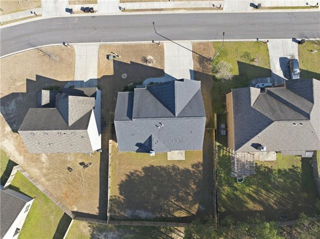 316 Caledonian Circle, Dallas, GA 30132