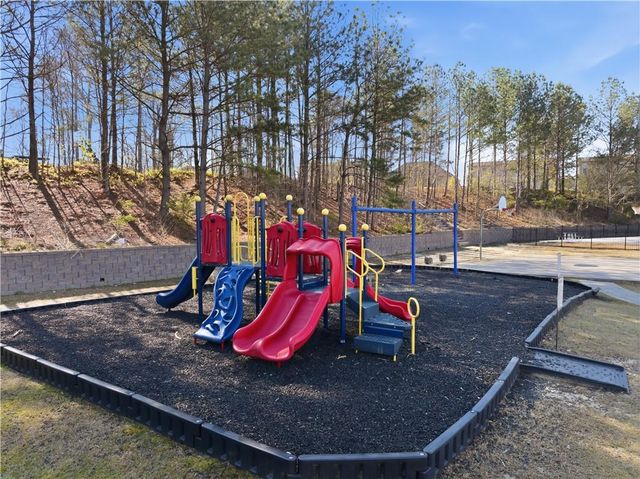 316 Caledonian Circle, Dallas, GA 30132