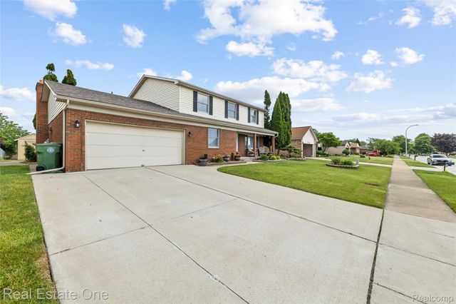17300 Timothy Drive, Southgate, MI 48195