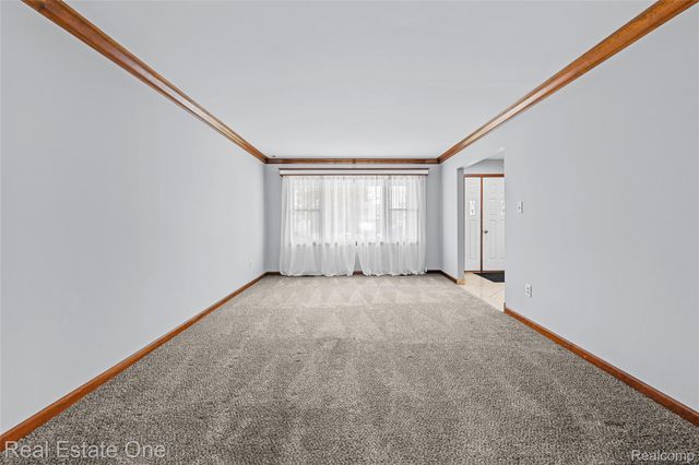 17300 Timothy Drive, Southgate, MI 48195