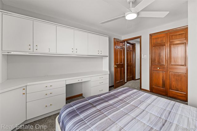 17300 Timothy Drive, Southgate, MI 48195