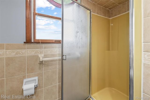 17300 Timothy Drive, Southgate, MI 48195