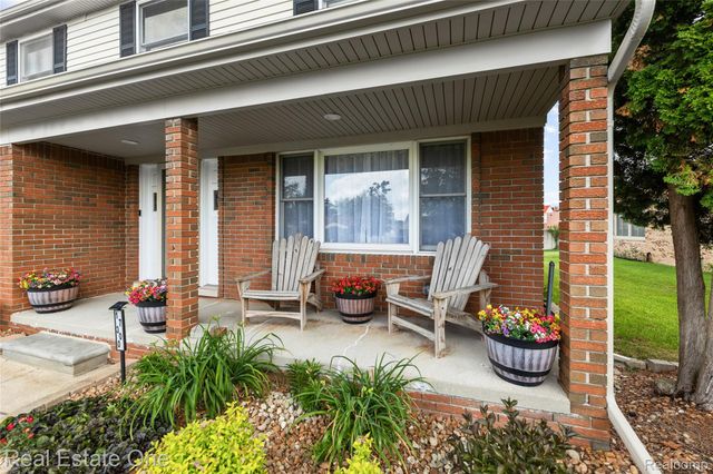 17300 Timothy Drive, Southgate, MI 48195